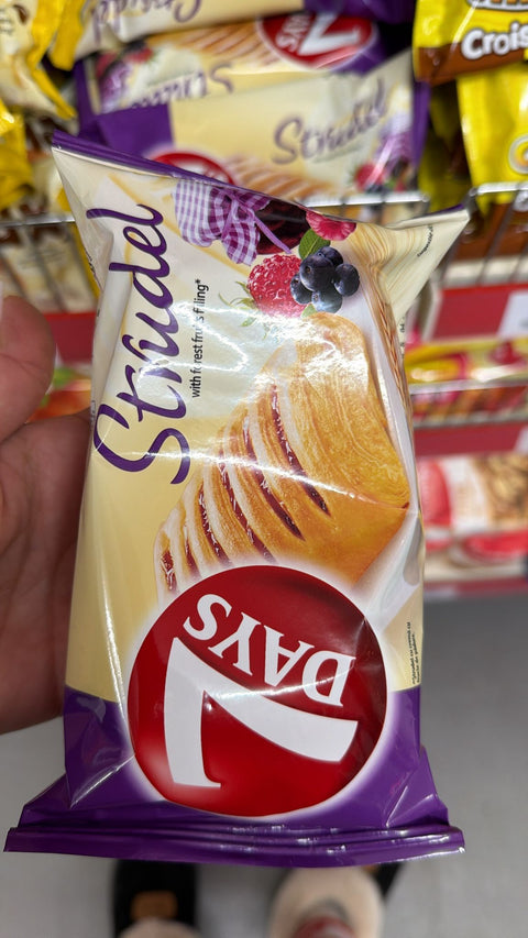 Strudel cu fructe de pădure - 7Days - 80g